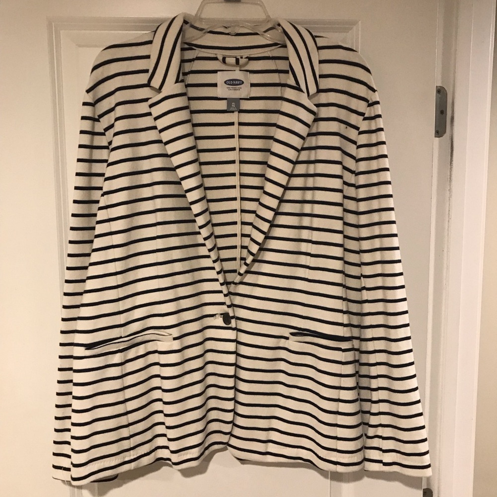 White and Black Lined Soft Blazer